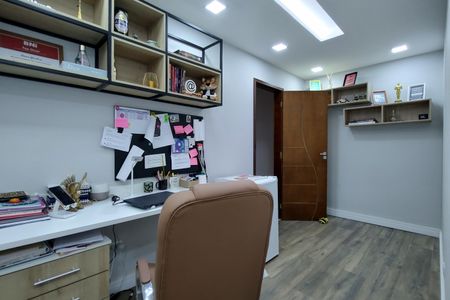 Casa de condomínio à venda com 480m², 4 quartos e 1 vaga Casa de condomínio à venda com 480m², 4 quartos e 1 vagaSuíte 3