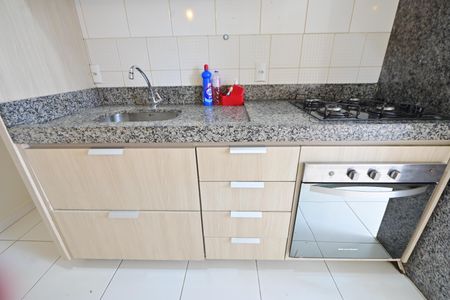 Apartamento para alugar com 57m², 2 quartos e 1 vagaCozinha