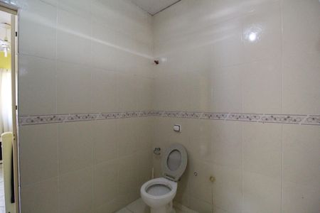 Casa de condomínio para alugar com 260m², 2 quartos e 2 vagasBanheiro da suíte 