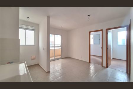 Apartamento para alugar com 38m², 2 quartos e sem vaga Apartamento para alugar com 38m², 2 quartos e sem vagaSala/Cozinha/Área de serviço