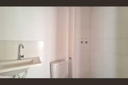 Apartamento para alugar com 38m², 2 quartos e sem vaga Apartamento para alugar com 38m², 2 quartos e sem vagaBanheiro
