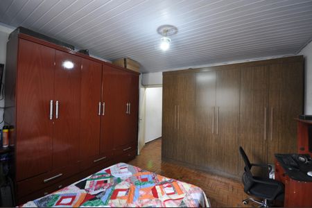 Quarto 1 de casa à venda com 2 quartos, 105m² em Vila Nivi, São Paulo