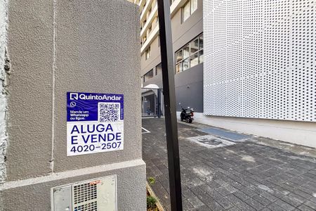 Studio à venda com 27m², 1 quarto e sem vaga Studio à venda com 27m², 1 quarto e sem vagaPlaca