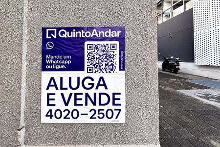 Studio à venda com 27m², 1 quarto e sem vaga Studio à venda com 27m², 1 quarto e sem vagaPlaca