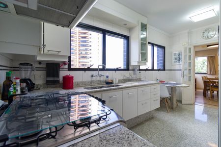 Apartamento à venda com 160m², 3 quartos e 3 vagas