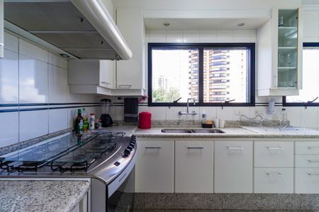 Apartamento à venda com 160m², 3 quartos e 3 vagas