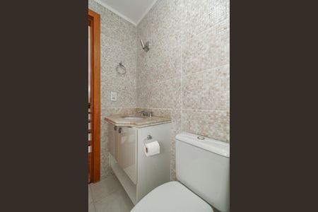 Casa de condomínio à venda com 167m², 3 quartos e 2 vagasBanheiro Social