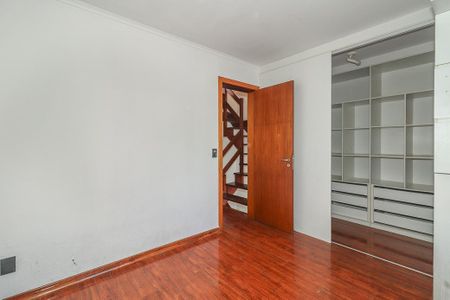 Casa de condomínio à venda com 167m², 3 quartos e 2 vagasQuarto Suíte
