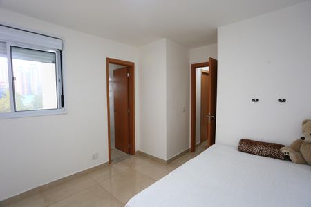 Apartamento para alugar com 57m², 2 quartos e 1 vagasuíte