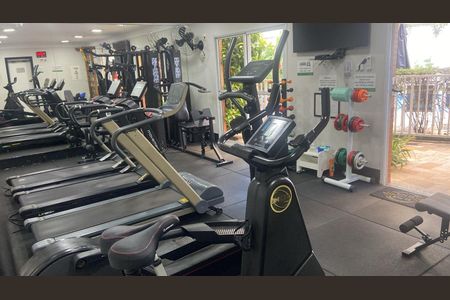 Casa de condomínio para alugar com 170m², 3 quartos e 2 vagasAcademia