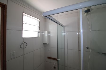 Casa à venda com 138m², 2 quartos e 2 vagasQuarto 1 - Banheiro