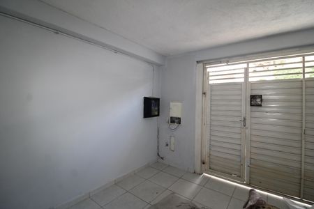 Casa à venda com 138m², 2 quartos e 2 vagasGaragem