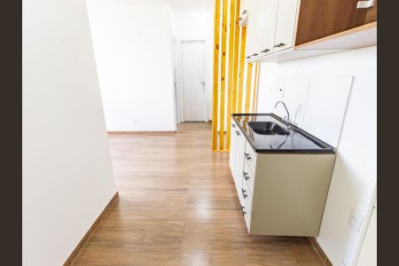 Apartamento para alugar com 34m², 2 quartos e sem vaga Apartamento para alugar com 34m², 2 quartos e sem vagaCozinha e Área de Serviço
