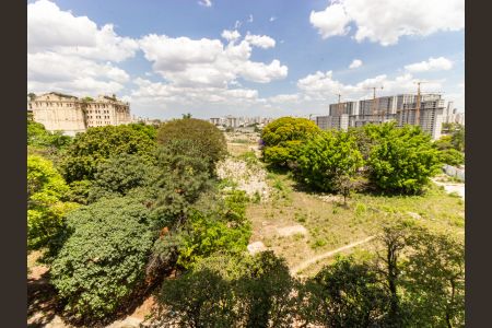 Apartamento para alugar com 34m², 2 quartos e sem vaga Apartamento para alugar com 34m², 2 quartos e sem vagaSala - Vista