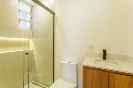 Apartamento à venda com 103m², 3 quartos e 1 vaga Apartamento à venda com 103m², 3 quartos e 1 vagaBanheiro da Suíte