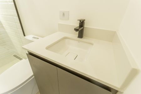 Apartamento à venda com 103m², 3 quartos e 1 vaga Apartamento à venda com 103m², 3 quartos e 1 vagaBanheiro Social