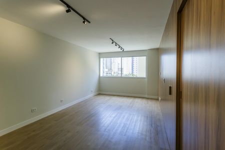 Apartamento à venda com 103m², 3 quartos e 1 vaga Apartamento à venda com 103m², 3 quartos e 1 vagaSala