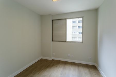 Apartamento à venda com 103m², 3 quartos e 1 vaga Apartamento à venda com 103m², 3 quartos e 1 vagaQuarto 1