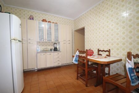 Casa à venda com 240m², 2 quartos e 5 vagasCasa 3 - Cozinha