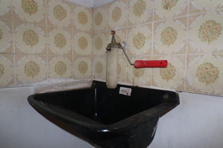 Casa à venda com 240m², 2 quartos e 5 vagasCasa 2 - Área de Serviço