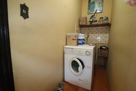 Casa à venda com 240m², 2 quartos e 5 vagasCasa 3 - Área de serviço