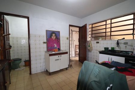 Casa à venda com 240m², 2 quartos e 5 vagasCasa 2 - Cozinha