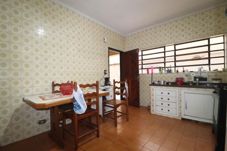 Casa à venda com 240m², 2 quartos e 5 vagasCasa 3 - Cozinha