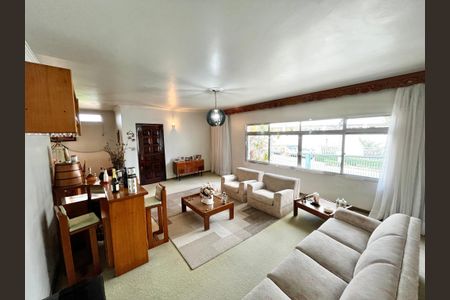 Sala de casa para alugar com 3 quartos, 225m² em Vila Ester (zona Norte), São Paulo