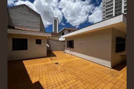 Casa à venda com 225m², 3 quartos e 5 vagasQuintal