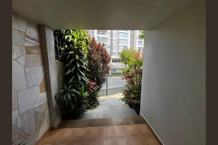 Casa à venda com 225m², 3 quartos e 5 vagasEntrada