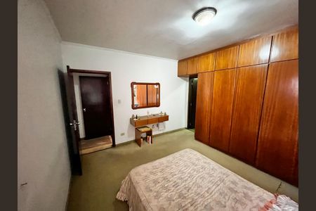 Casa à venda com 225m², 3 quartos e 5 vagasQuarto Suíte