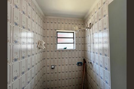 Casa à venda com 225m², 3 quartos e 5 vagasBanheiro de serviço