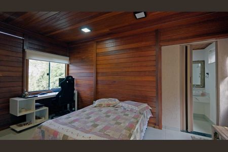 Casa de condomínio à venda com 150m², 4 quartos e 4 vagasSuíte Anexo