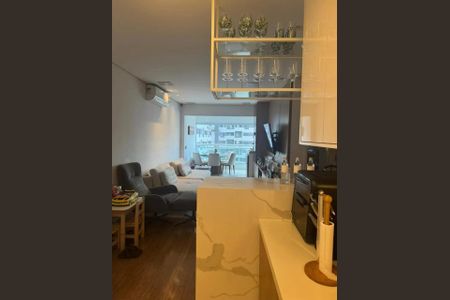 Sala de apartamento à venda com 2 quartos, 90m² em Vila Olímpia, São Paulo