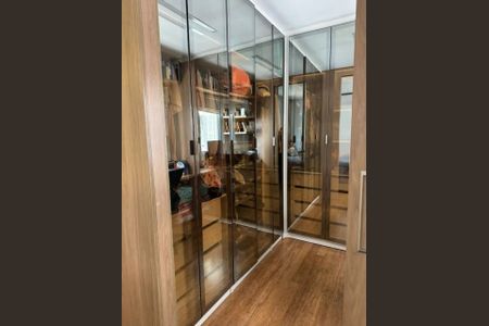 Quarto de apartamento à venda com 2 quartos, 90m² em Vila Olímpia, São Paulo