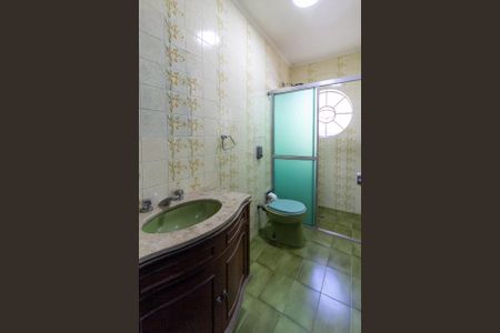 Casa para alugar com 140m², 3 quartos e 2 vagas Casa para alugar com 140m², 3 quartos e 2 vagasBanheiro Social