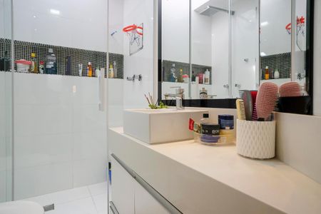 Apartamento à venda com 180m², 3 quartos e 3 vagasBanheiro da suíte 1