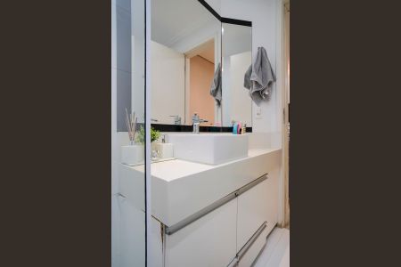 Apartamento à venda com 180m², 3 quartos e 3 vagasBanheiro da suíte 1