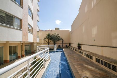 Apartamento à venda com 180m², 3 quartos e 3 vagasPiscina