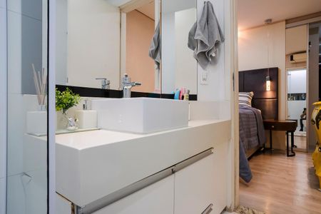 Apartamento à venda com 180m², 3 quartos e 3 vagasBanheiro da suíte 1