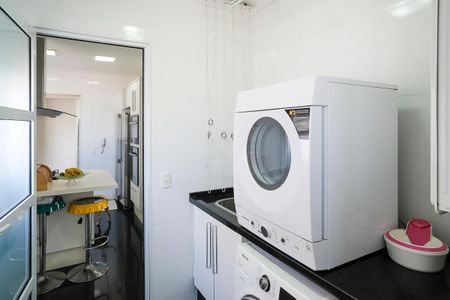 Apartamento à venda com 180m², 3 quartos e 3 vagasÁrea de serviço