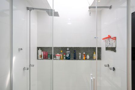 Apartamento à venda com 180m², 3 quartos e 3 vagasBanheiro da suíte 1