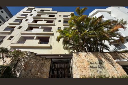 Apartamento para alugar com 350m², 4 quartos e 2 vagasFachada