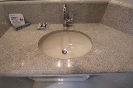 Apartamento para alugar com 350m², 4 quartos e 2 vagasBanheiro Social