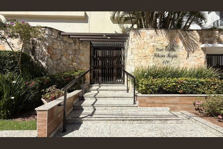 Apartamento para alugar com 350m², 4 quartos e 2 vagasFachada