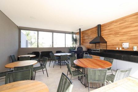 Apartamento à venda com 112m², 3 quartos e 2 vagasCondomínio - Churrasqueira 