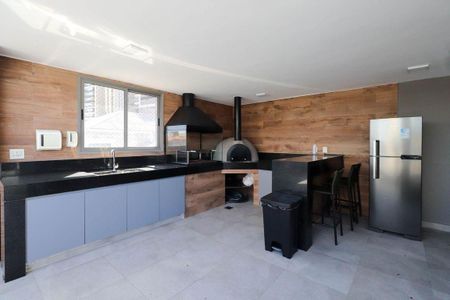 Apartamento à venda com 112m², 3 quartos e 2 vagasCondomínio - Churrasqueira 