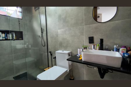 Casa de condomínio à venda com 180m², 3 quartos e sem vaga Casa de condomínio à venda com 180m², 3 quartos e sem vagaBanheiro Social 2