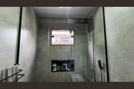 Casa de condomínio à venda com 180m², 3 quartos e sem vaga Casa de condomínio à venda com 180m², 3 quartos e sem vagaBanheiro Social 1