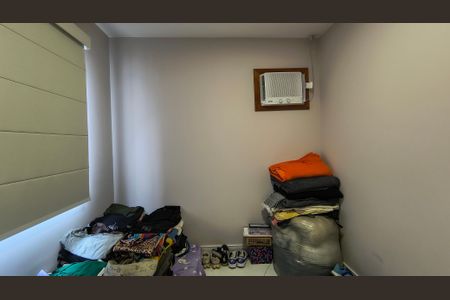 Casa de condomínio à venda com 180m², 3 quartos e sem vaga Casa de condomínio à venda com 180m², 3 quartos e sem vagaQuarto 2